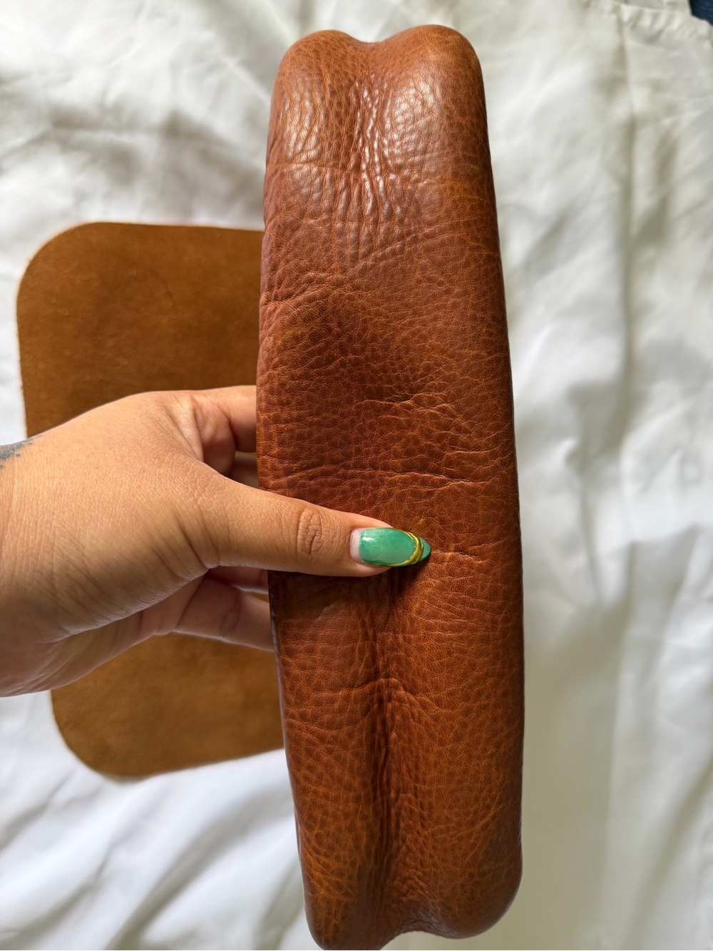 Go Forth Goods Small Kindle leather satchel in saddle (no crossbody strap) - Picture 3 of 13